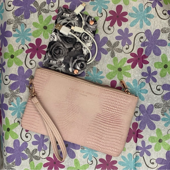 Charging Wallet Wristlet Portable USB Charger Bank Android iPhone - Picture 3 of 15